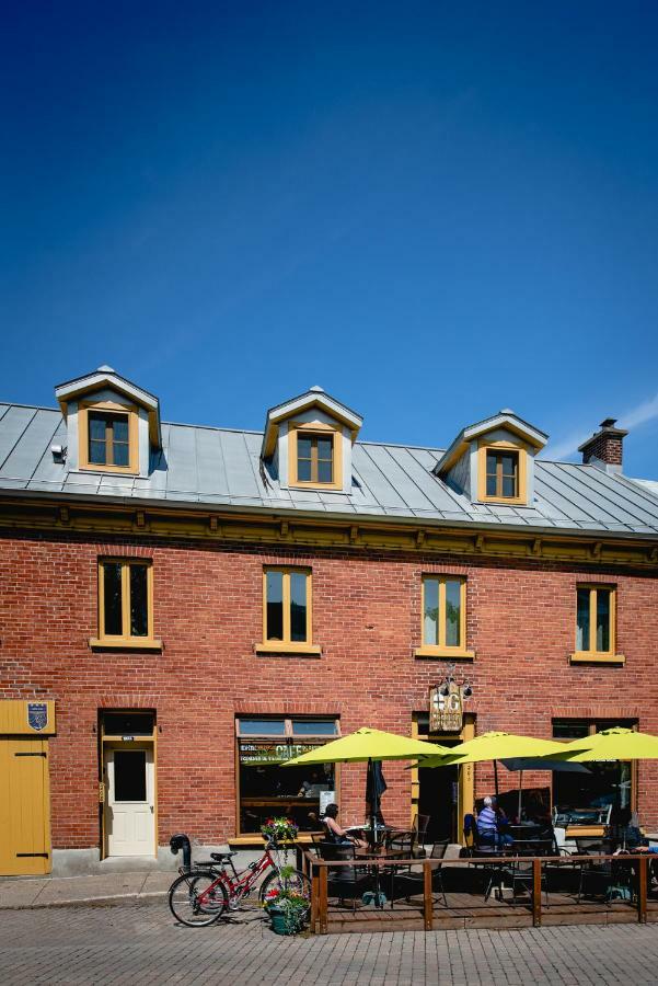 L'Auberge Du Qg La Prairie ภายนอก รูปภาพ